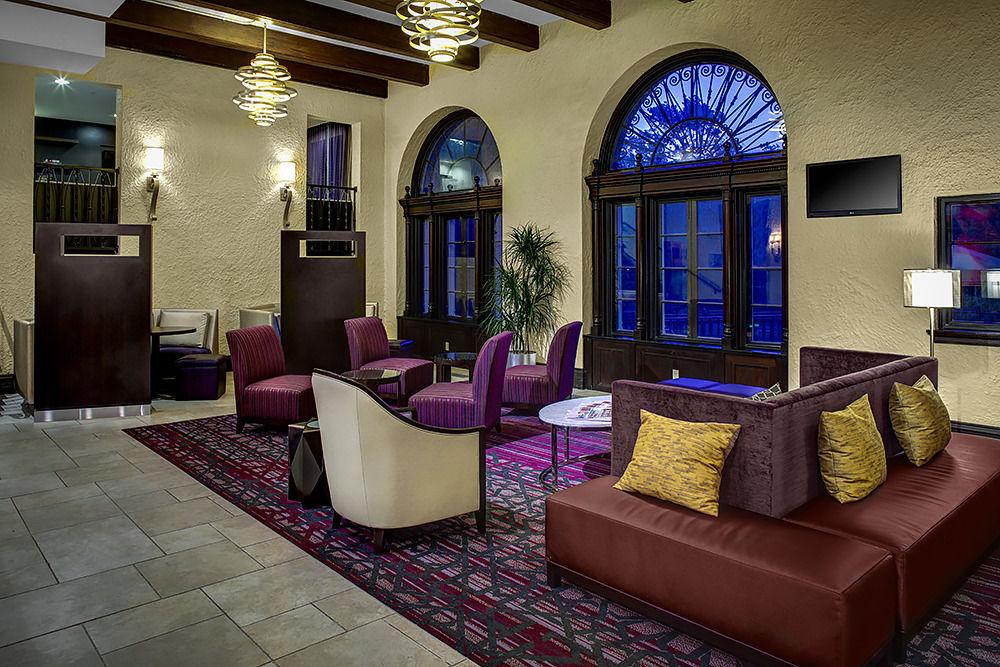 Courtyard Kansas Country Club Plaza Kansas City
