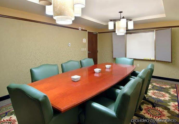 Courtyard Kansas Country Club Plaza Hotel 3*
